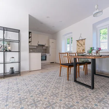 Kaiserliches Wohnen Im Alten K&k Postamt Eg Apartament *